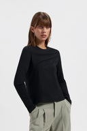 A00027-NOVA-BLACK-FRONT-ZOOM