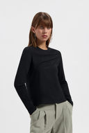 A00027-NOVA-BLACK-FRONT-ZOOM