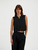 Azulae_Modelimage_Front_Gila_Top_Black_Jpg High res_1