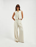 Azulae_Modelimage_Front_Gila_Top_SummerSand_Jpg High res_1